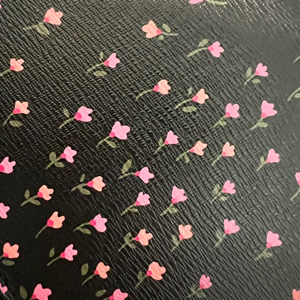 Kate Spade wristlet - Picture 4 of 5
